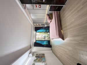 BÁN NHÀ ĐẸP TRƯƠNG ĐỊNH, HƠN 40M2, 6 TẦNG 4 NGỦ, ĐỦ NỘI THẤT CHỈ 8.X TỶ